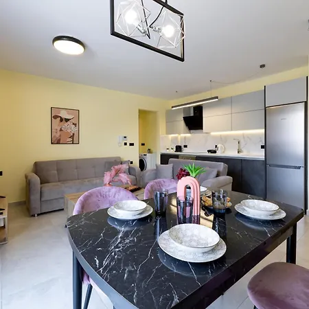 Meraviglia - Ruby * Argostoli (Kefalonia)